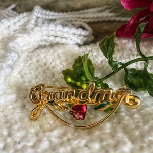 Vintage Gold-tone Grandma Brooch